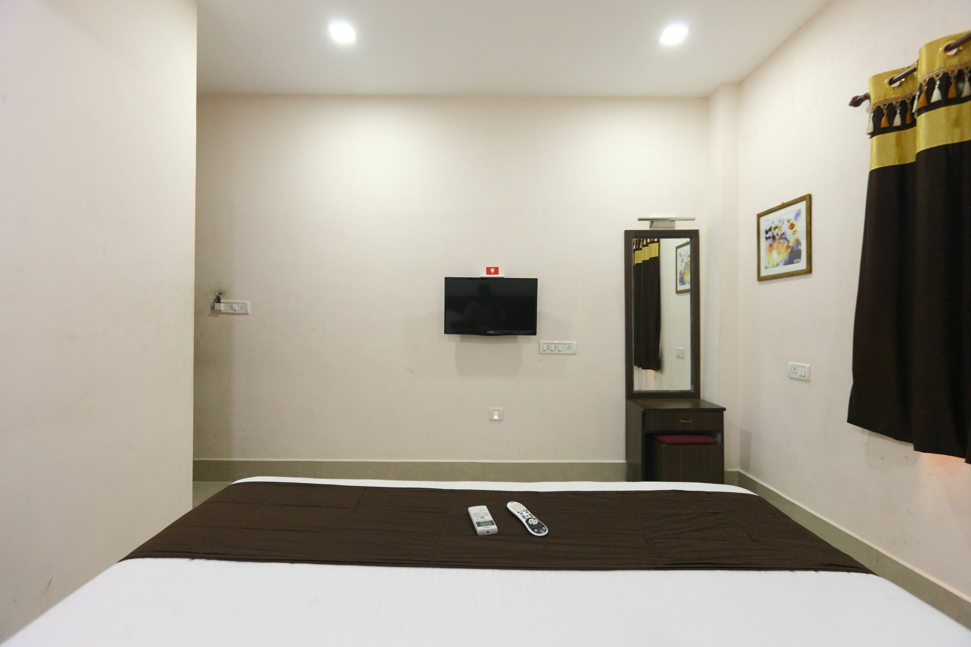 Hotel O Raaj Residency Chennai Exterior photo